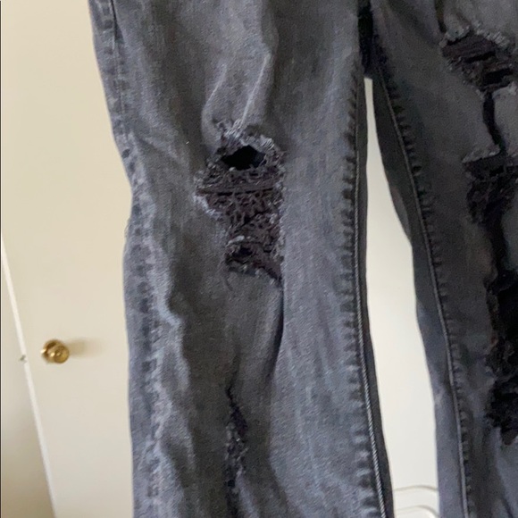 Majorly Distressed Black American Eagle Jeans - Picture 3 of 8